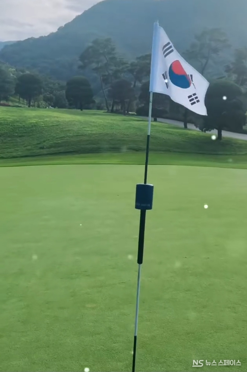 파리올림픽을 앞두고 국가대표 선수들을 응원하기 위해 태극기를 설치한 벨포레CC / 뉴스스페이스DB