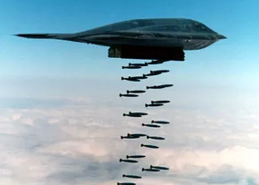 B-2는 이번 이란 포르도 지하 농축시설 등에서 6발의 MOP를 투하, 산악 지하 핵시설을 직접 타격했다. / 미 공군