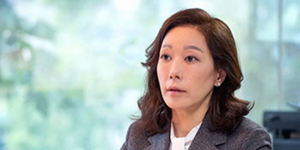 전국식품산업노동조합연맹 아워홈 노조는 “경영에 무지한 구미현 대표이사(사진), 이영렬 부부는 이사직 수용을 즉시 철회해야 한다”고 주장했다. / 아워홈