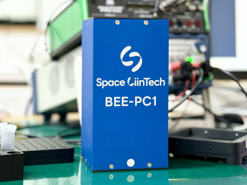 2025년 8월 국제우주정거장(ISS)에 올라갈 예정인 스페이스린텍 우주의약 실험 모듈 BEE-PC1 / 스페이스린텍
