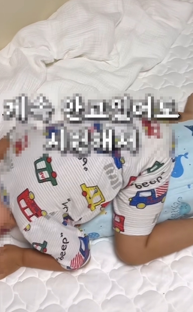 체온이 높은 영유아의 쾌적한 여름을 위해 선택한 쿨매트가 자칫 건강을 위협하는 부메랑이 될 수 있다는 사실이 객관적인 수치와 함께 확인됐다. / 인스타그램 