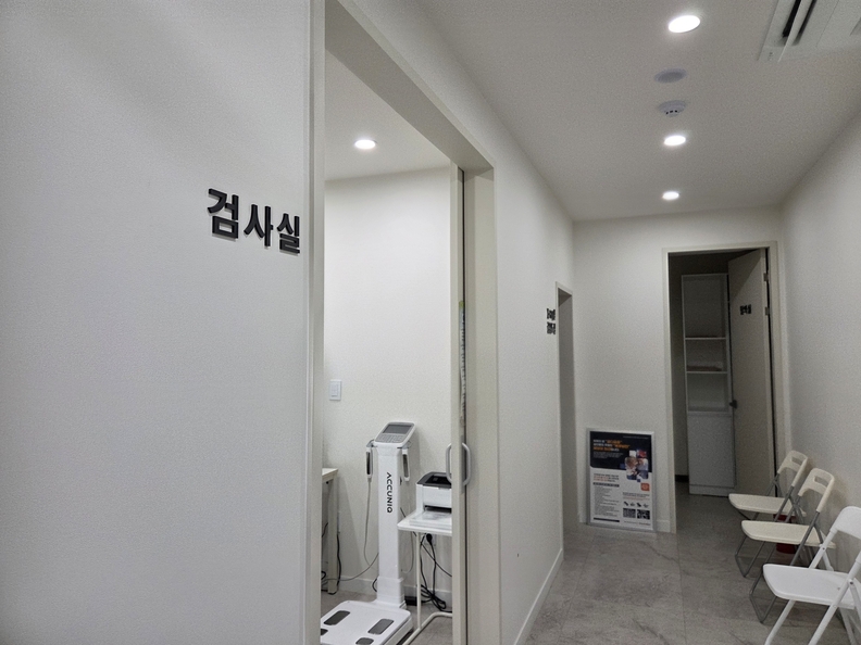 국민 1인당 보건의료 지출은 2019년 303만2000원에서 2024년 잠정치 기준 411만8000원으로 35.8%, 약 100만원 늘었다. / 뉴스스페이스DB 