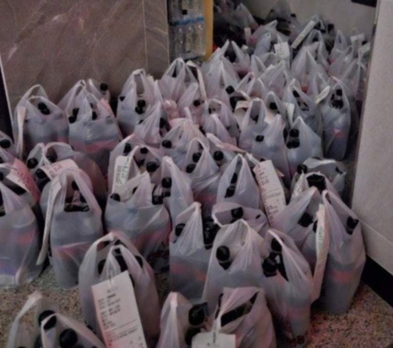 꼼수를 이용해 한 이용자가 7000원에 치킨을 10번이나 시켜 먹었다는 인증 사례가 온라인 커뮤니티와 SNS를 중심으로 퍼지며, 배민이 몸살을 앓고 있다. / 온라인 커뮤니티 캡처