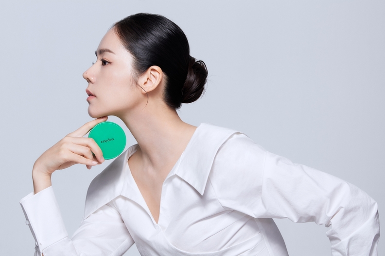 이지듀 모델 한가인 / 대웅제약