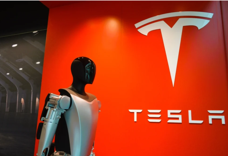 월스트리트 주요 애널리스트들이 최근 테슬라(TSLA)에 대해 인공지능(AI)과 로보틱스 기술 성장에 대한 기대감을 반영하며 목표주가를 대폭 상향 조정했다./ carboncredits.com