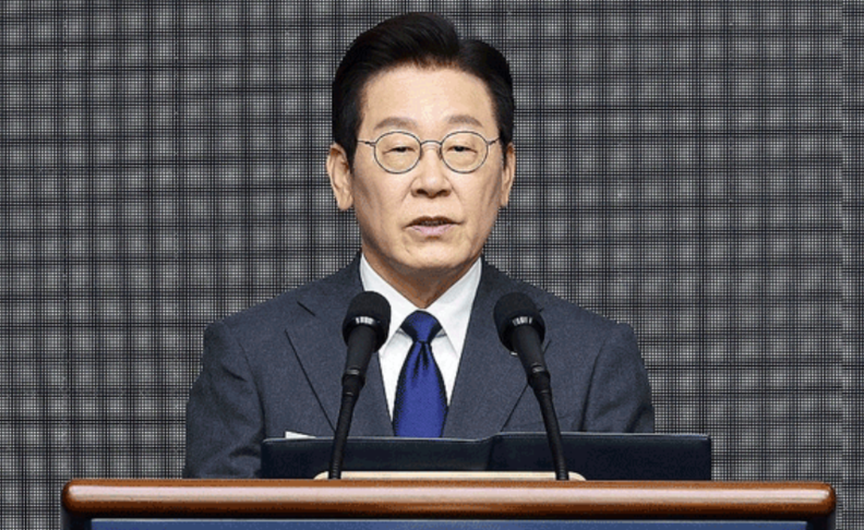 이재명 대통령이 2025년 10월 20일 경기도 고양시 킨텍스에서 열린 방위산업 발전 토론회에서 발언하고 있다. / 연합뉴스