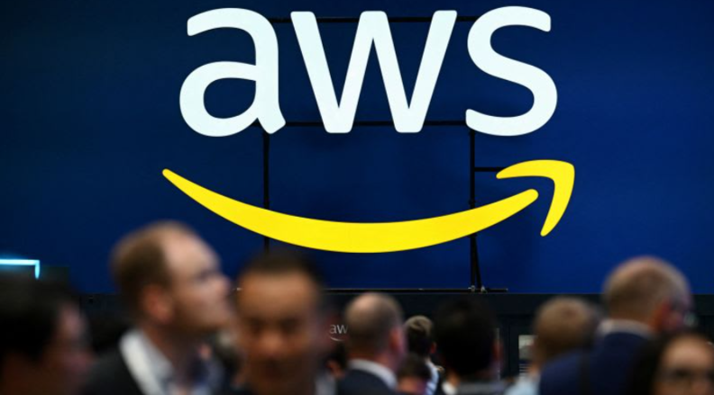 세계 최대 클라우드 서비스 기업 아마존 웹 서비스(Amazon Web Services, 이하 AWS)에서 발생한 대규모 장애가 전 세계 수백개의 웹사이트와 애플리케이션에 심각한 중단 사태를 초래했다. / 로이터