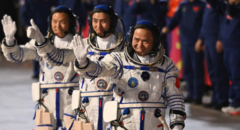 중국 우주 승무원들은 약 6개월 동안 톈궁 우주 정거장에 머물 예정이다. / 신화통신 