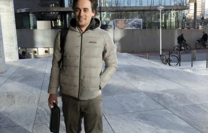 [빅테크칼럼] 저널리스트의 AI 안경 시연, 유럽 개인정보 논쟁에 불 지폈다…"익명성 사라지고, 프라이버시 위협"