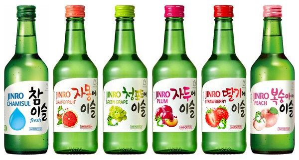하이트진로가 2022년 소주 수출액 약 1억2000만달러를 기록했다. [하이트진로]